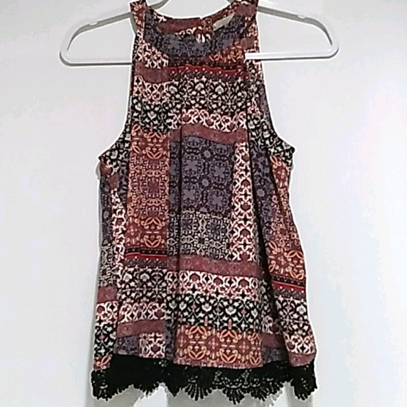 3 for $25. Patchwork patterned, black lacey bottom trim tank - Picture 1 of 10